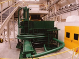 Schrottpaketierpresse bei VW